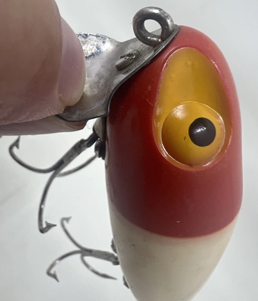 "Señuelo de ojos amarillo labio rojo agua dulce vintage Wright & McGill 2 ganchos agudos 2,75""" Foto 4 de 4