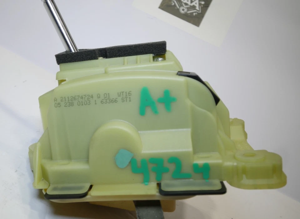 🟩03-09 Mercedes E350 E550 Tiptronic Floor Gear Shifter Selector A2112674724 OEM - Image 4 of 4