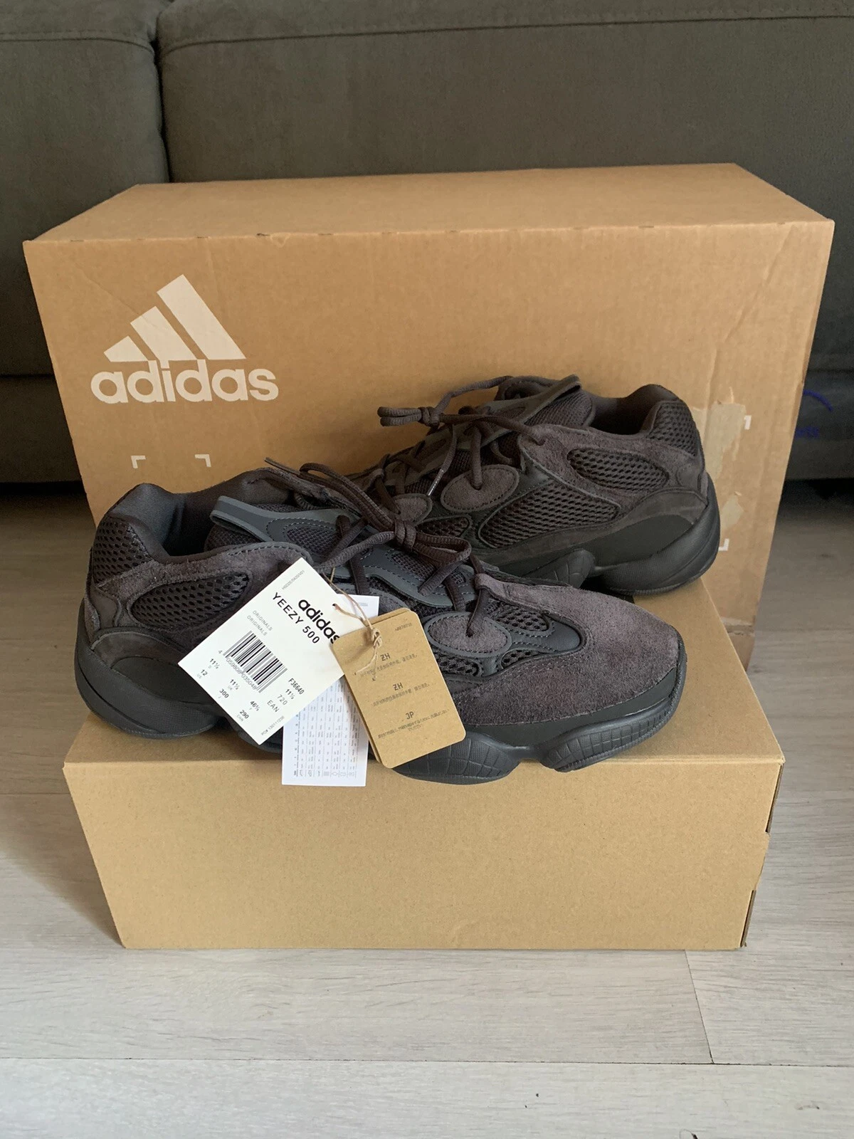 Coppia Adidas Yeezy 500 Utility nere UK taglia 11 5 2023