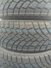 4x Winterreifen 235/65 R17 104H NEUREIFEN M+S
