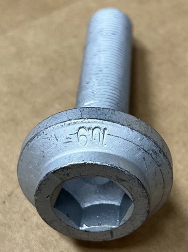 80A407271E FRONT AXLE ASSEMBLY OEM GKN - Left Or Right w/Bolt - Picture 8 of 9