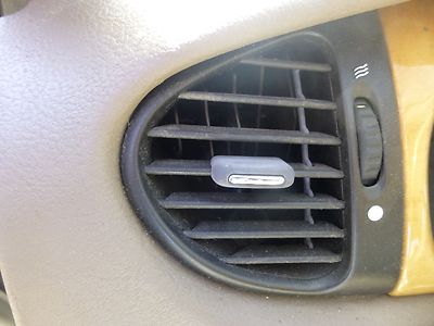 1999 2000 2001 2002  JAGUAR S TYPE LEFT DRIVER SIDE VENT