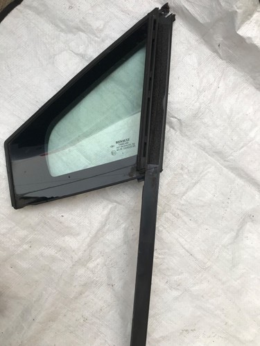 RENAULT CLIO MK4 DOOR GLASS WINDOW PASSENGER SIDE FRONT 802634285R