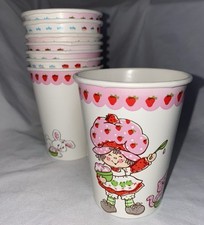 Vintage 1970s 80s Strawberry Shortcake 8 Hot Cold Paper Cups American Greetings