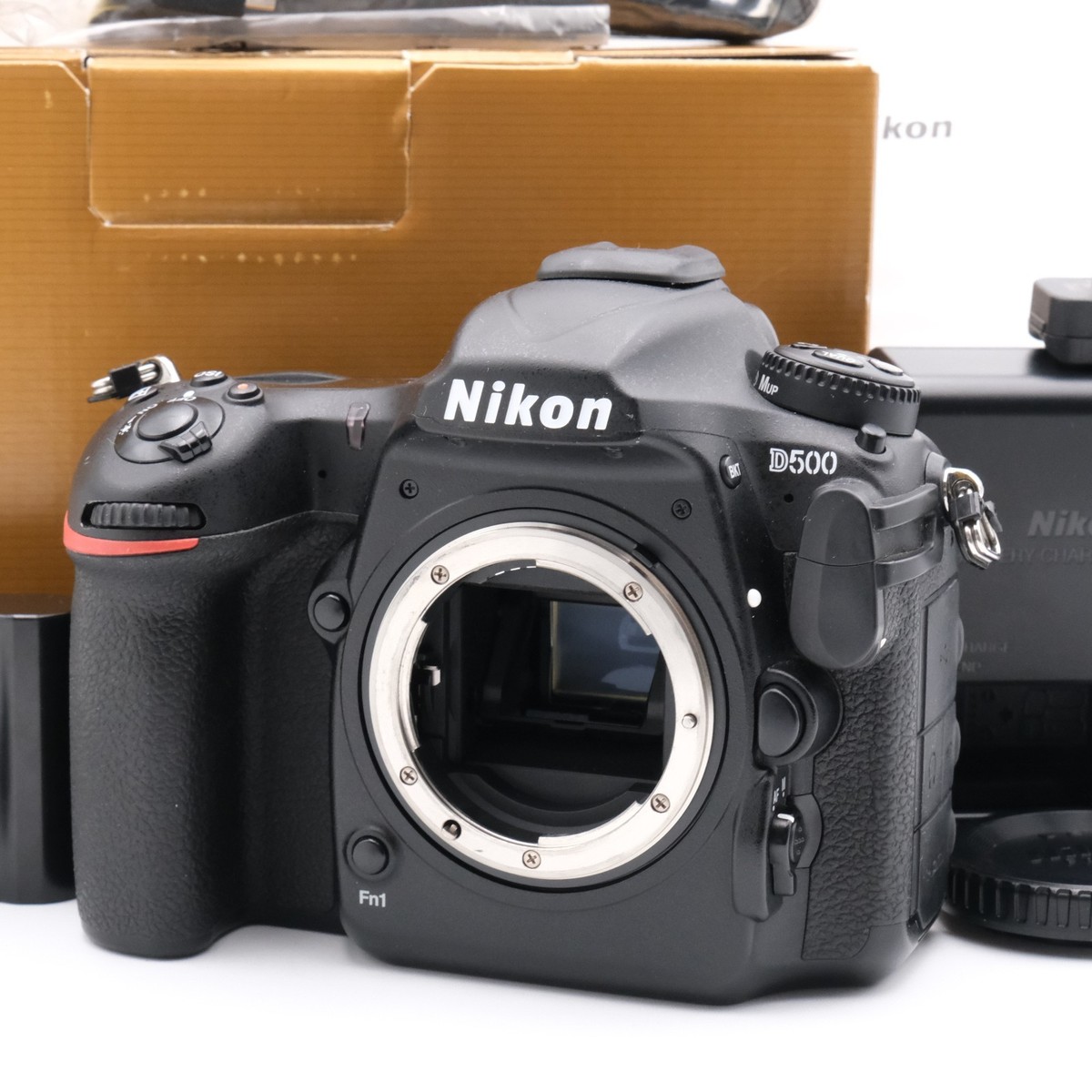 Nikon D500 Digital SLR Camera Body Excellent+5 Shutter Count