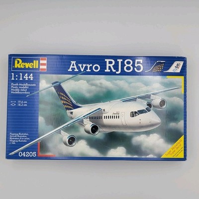 Revell 04205 Avro RJ85 Model Kit Scale 1/144
