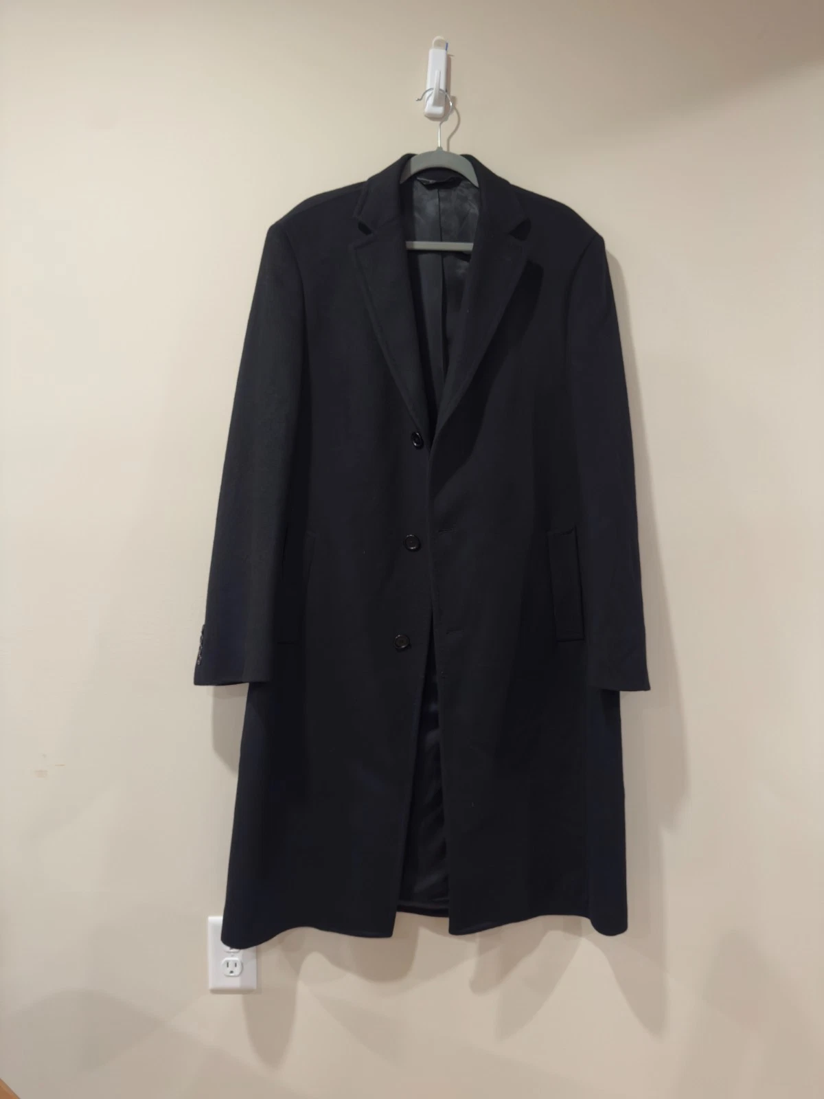 Cardinal of Canada Mens Black Wool Cashmere Overcoat 40R Worn Once Top Coat - product detail image 10