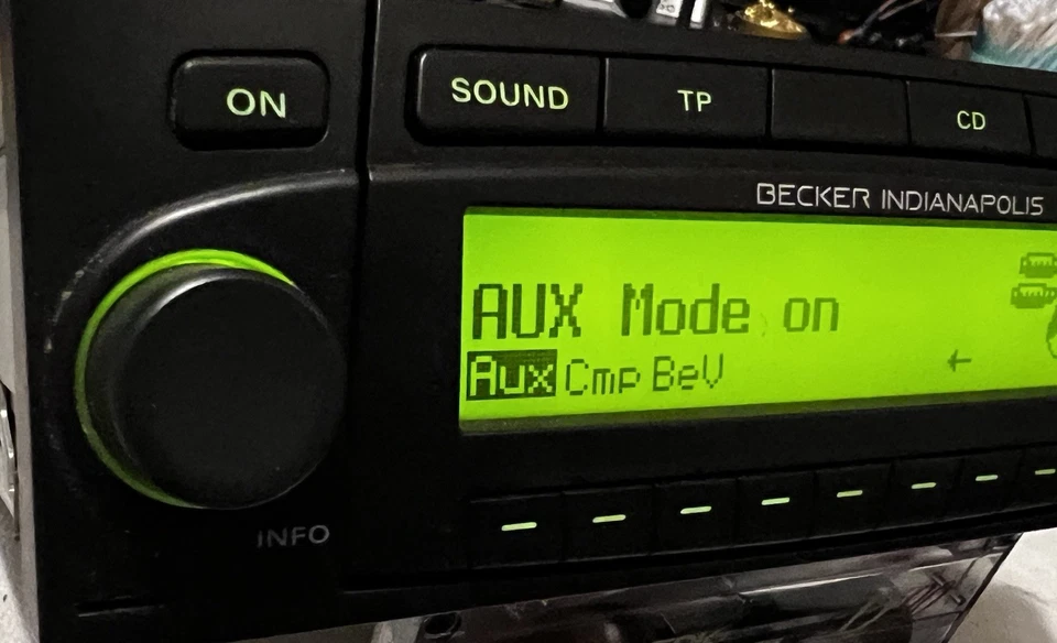 BECKER Indianapolis Autoradio Bluetooth Navi CD LANCIA FERRARI LAMBO ASTON JAG - Bild 2 von 4