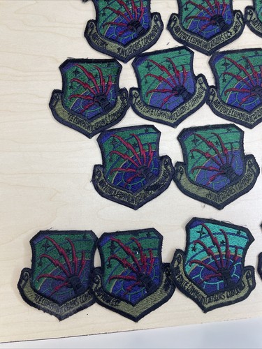 USAF COMMUNICATIONS COMMAND PATCHES Lot of 19 Vintage Militaria - Picture 5 of 6