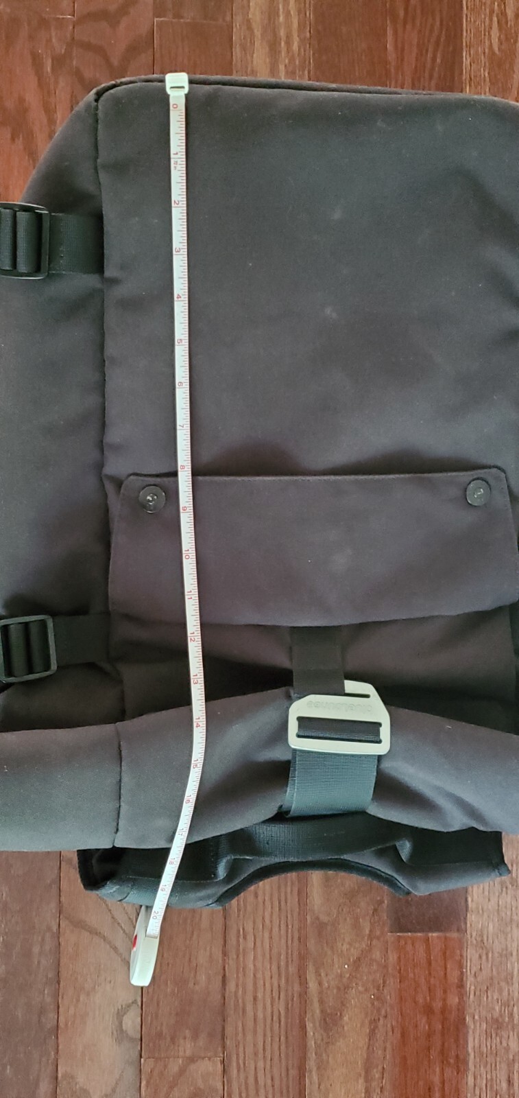 BlueLounge messenger laptop large backpack; black; rare; pre-owned image 9