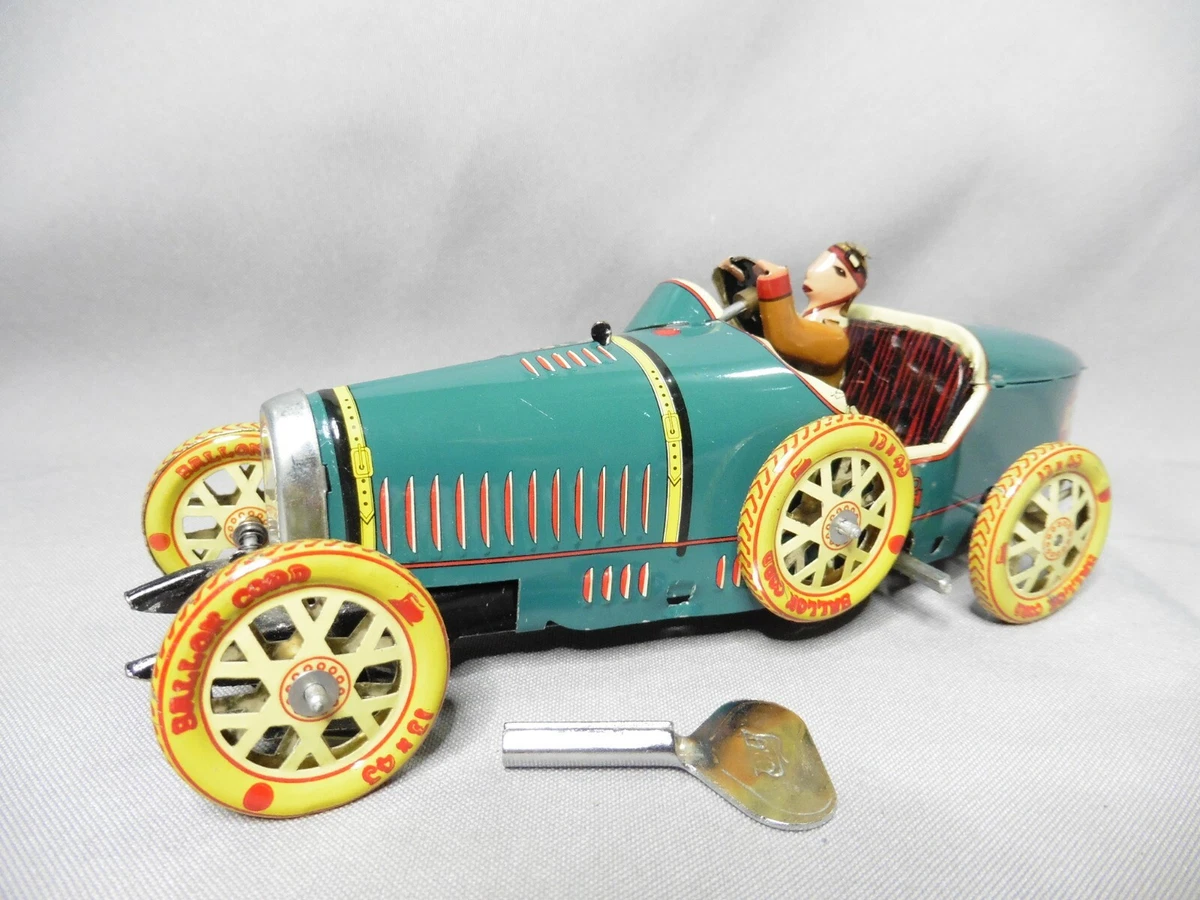 JOUET ANCIEN VOITURE EN TOLE type BUGATTI mècannique marque JEP