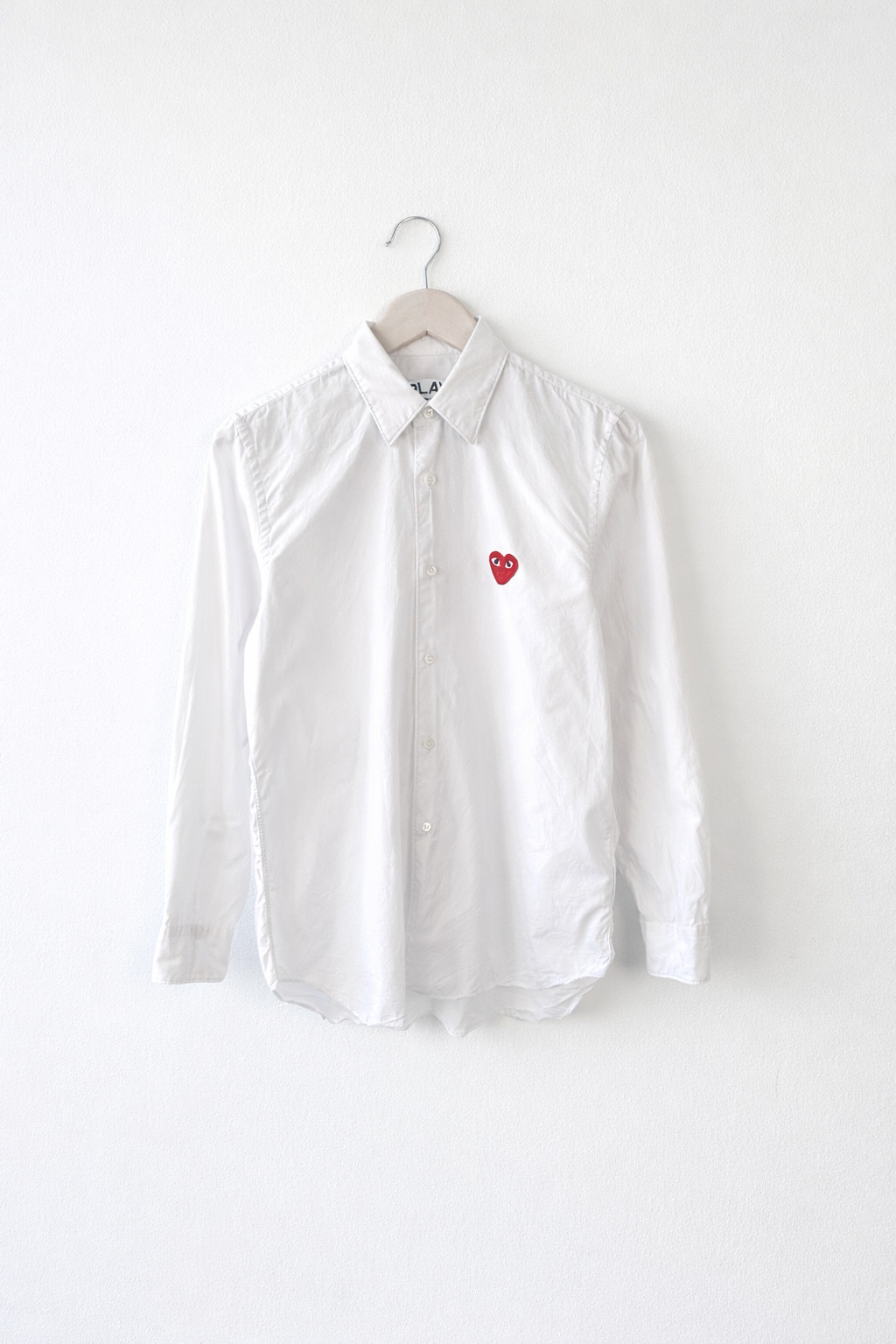 Comme des Garcons Play Shirt White Red Heart Logo Mens Size S Made in Japan CDG