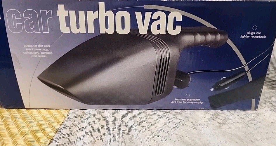 STAR CASE~ Car Turbo Vac Vacuum, Plugs In 12 Volt Cig Lighter.