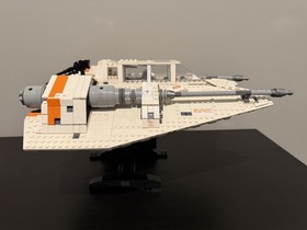 LEGO Star Wars: UCS Snowspeeder (75144), USED, w/ Manual and Minifigs