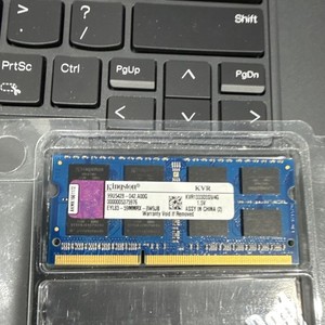 Kingston 4GB (1x4GB) DDR3 SO-DIMM PC3-10600 Laptop RAM Module KVR1333D3S9/4G