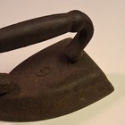 Antique #6 Cast Iron Sad Flat Iron Clothes Door Stop Rustic Farmhouse Cottagecor — photo 4