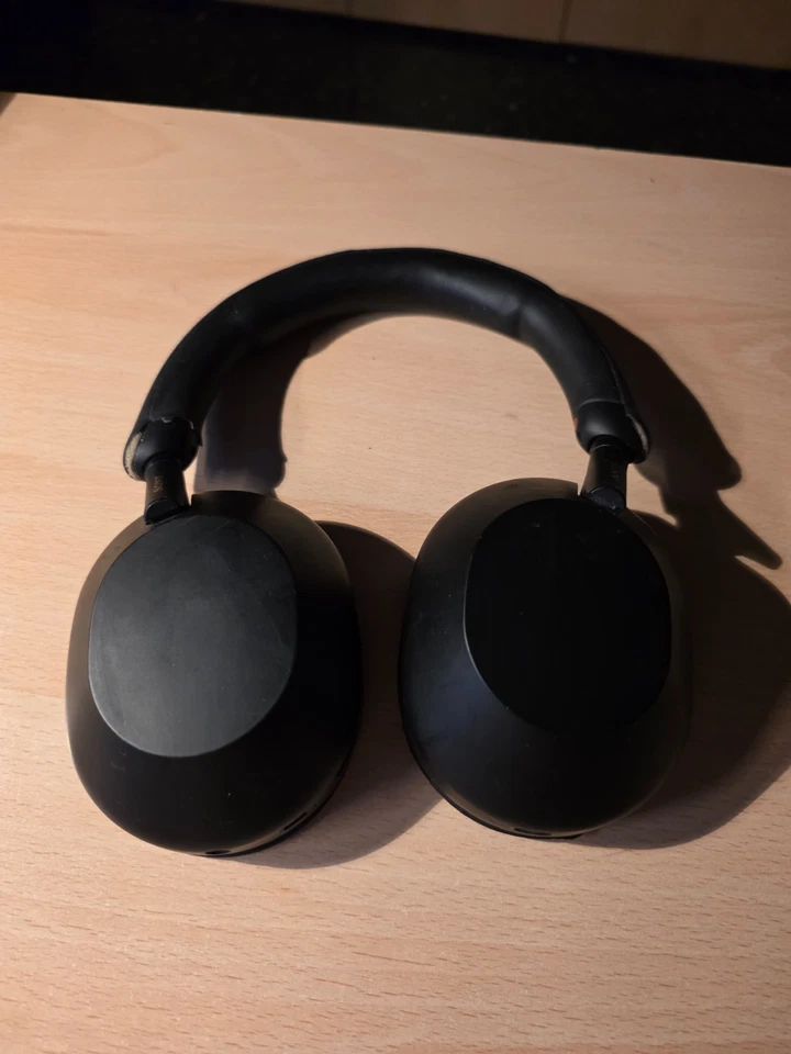 Sony WH-1000XM5 Cuffie Sovrauricolari Bluetooth con Eliminazione del Rumore - Immagine 3 di 4