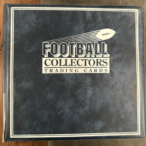 HUGE Binder of Early 1990s Football Cards - Over 560 Cards! - Picture 14 of 14