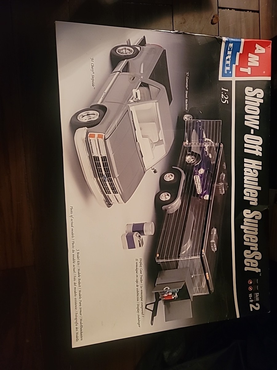 AMT/Ertl Show Off Hauler Super Set 1991 Chevy C1500 1/25 Scale