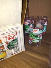 Vintage 1995 Set of 8 Budweiser King of Beers Frog Glasses Anheuser-Busch (Used)