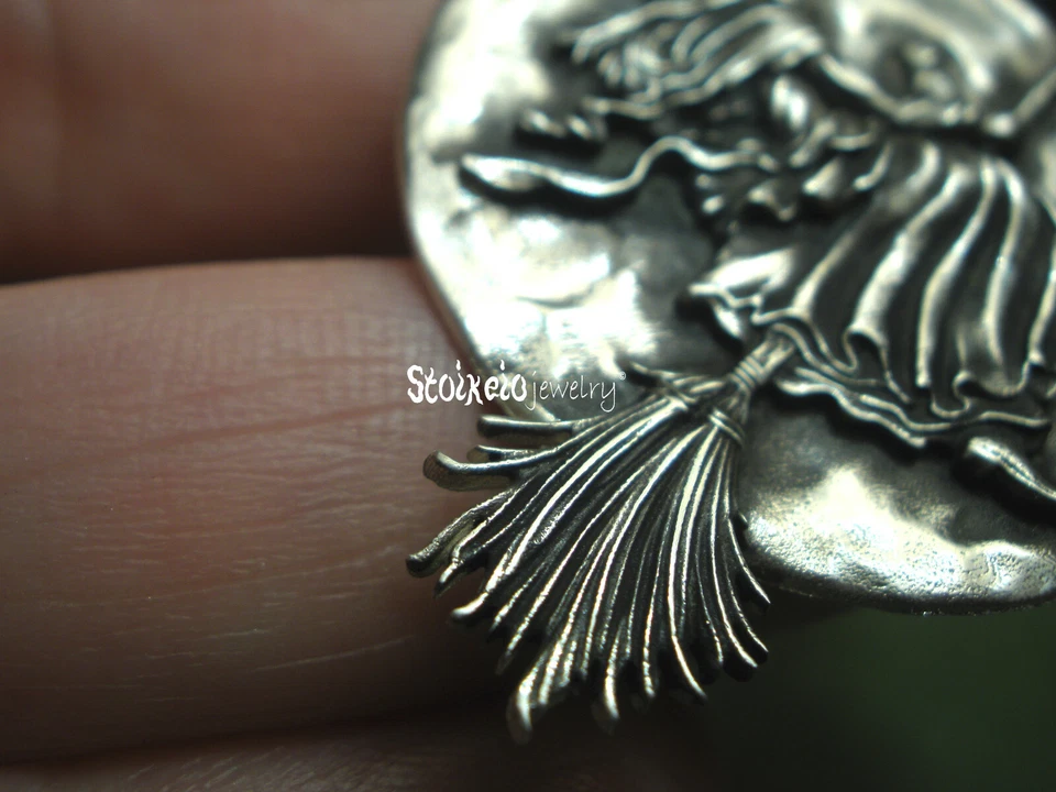 Ожерелье летающей ведьмы, ведьма на метле с луной и кошкой серебро 925 пробы - Изображение 3 из 4