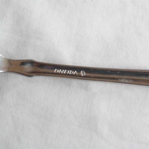 (46) Pcs Oneida Juilliard Pattern Cube mark Stainless flatware set USA - Picture 7 of 7