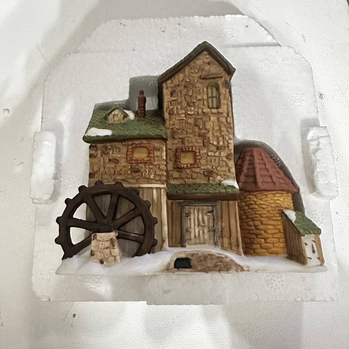 1986 Dept 56 Dickens Village Series Mill Hanging Ornament Retired