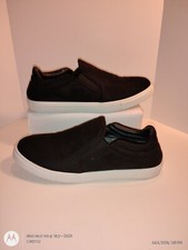 Steve Madden Whilma Size 9M. Black White Slippers