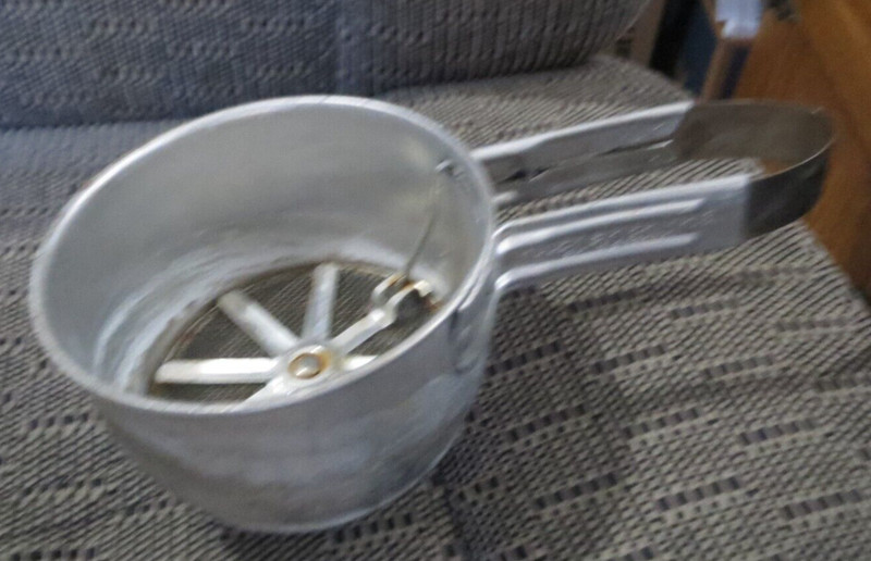 VINTAGE FOLEY SIFTER  Pat No. 2326761