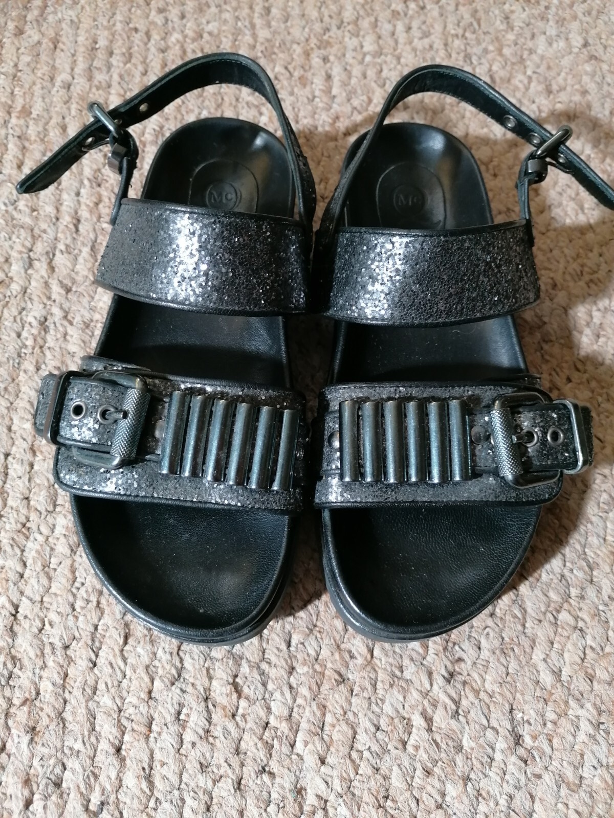 Uber cool Alexander Mcqueen Mcq Flat Track Sandals 37 UK 4 Used Once image 3
