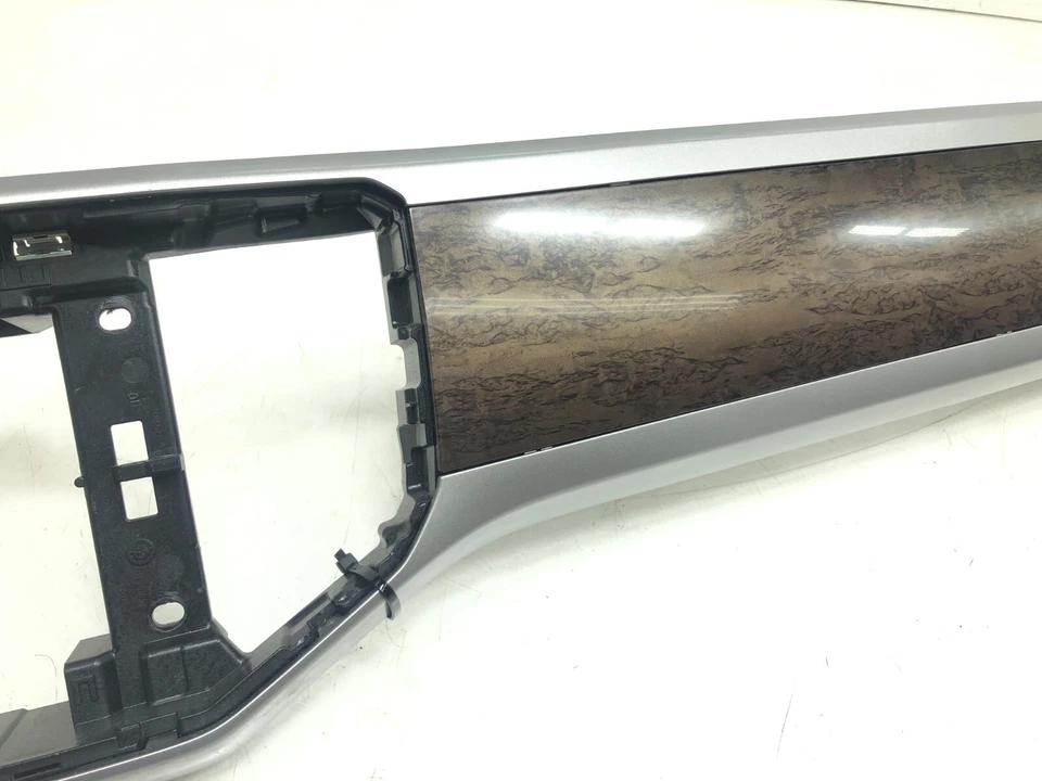 Moldura de moldura de painel dianteiro para passageiro direito Volkswagen Atlas 2018-2019 com ventilação OEM - Imagem 4 de 4