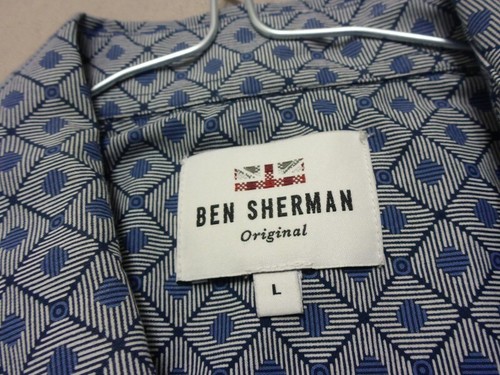 111 CAMISA PARA HOMBRE NUEVA SIN ETIQUETAS BEN SHERMAN GRIS/NEGRO/AZUL PATRÓN TALLA LRG PRECIO DE VENTA SUGERIDO POR EL FABRICANTE 110 $ - Imagen 6 de 11