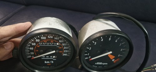 Honda Magna Gauge Tachometer Speedometer 1 pair GENUINE NOS JP - Picture 5 of 12