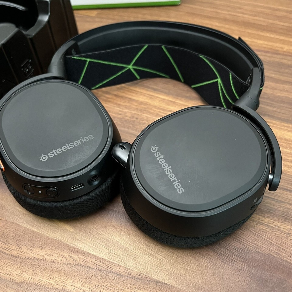 SteelSeries Arctis 9X Wireless Gaming Headset Xbox XS & Xbox One PC