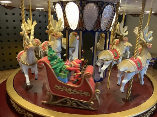 Mr. Christmas Deluxe Carousel 16” Decorazione Natalizia 20 Canzoni Funzionante Con Scatola - Foto 4 di 21