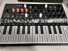 Arturia MicroFreak Hybrid Keyboard Synthesizer 25-Key With Drum Machine