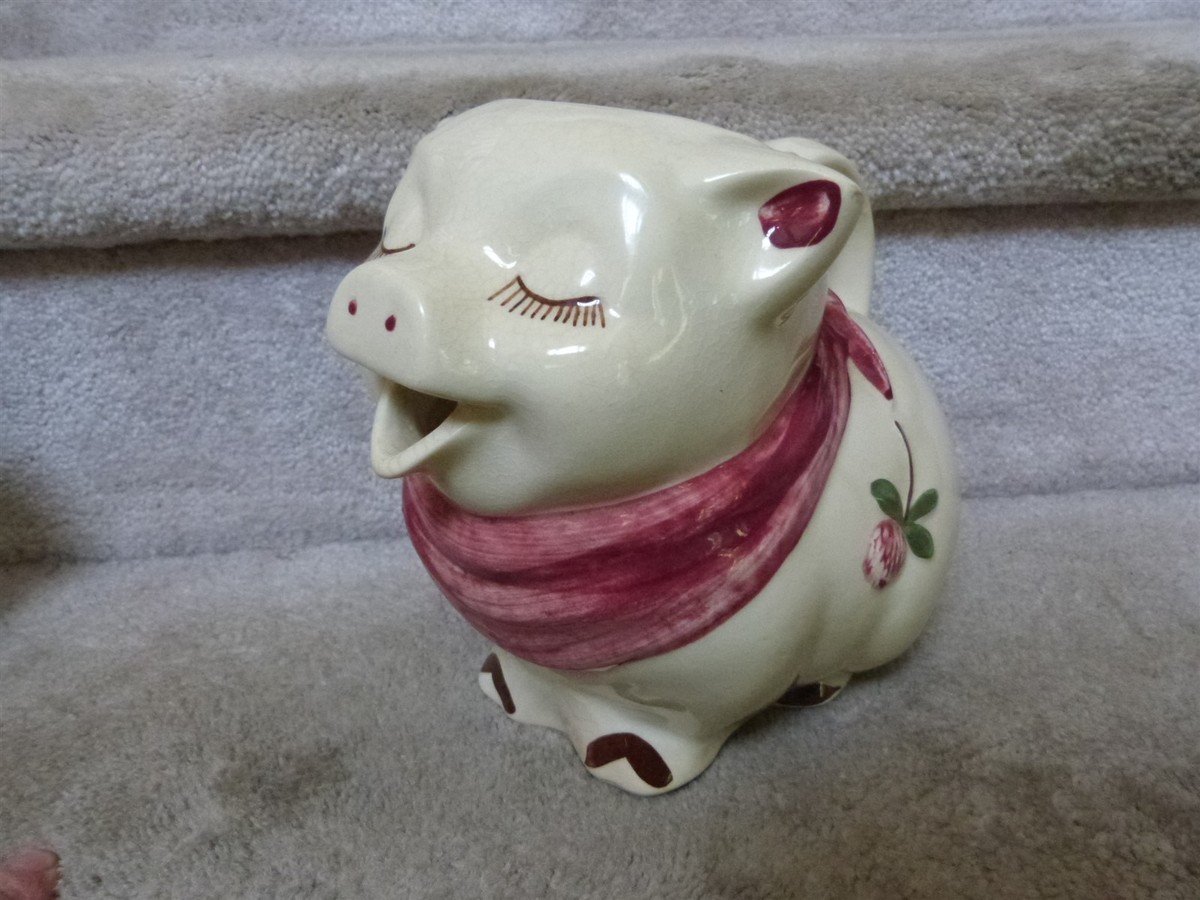 VINTAGE Shawnee Pottery Co. 1950s SMILEY PIG PITCHER Jug Red Scarf