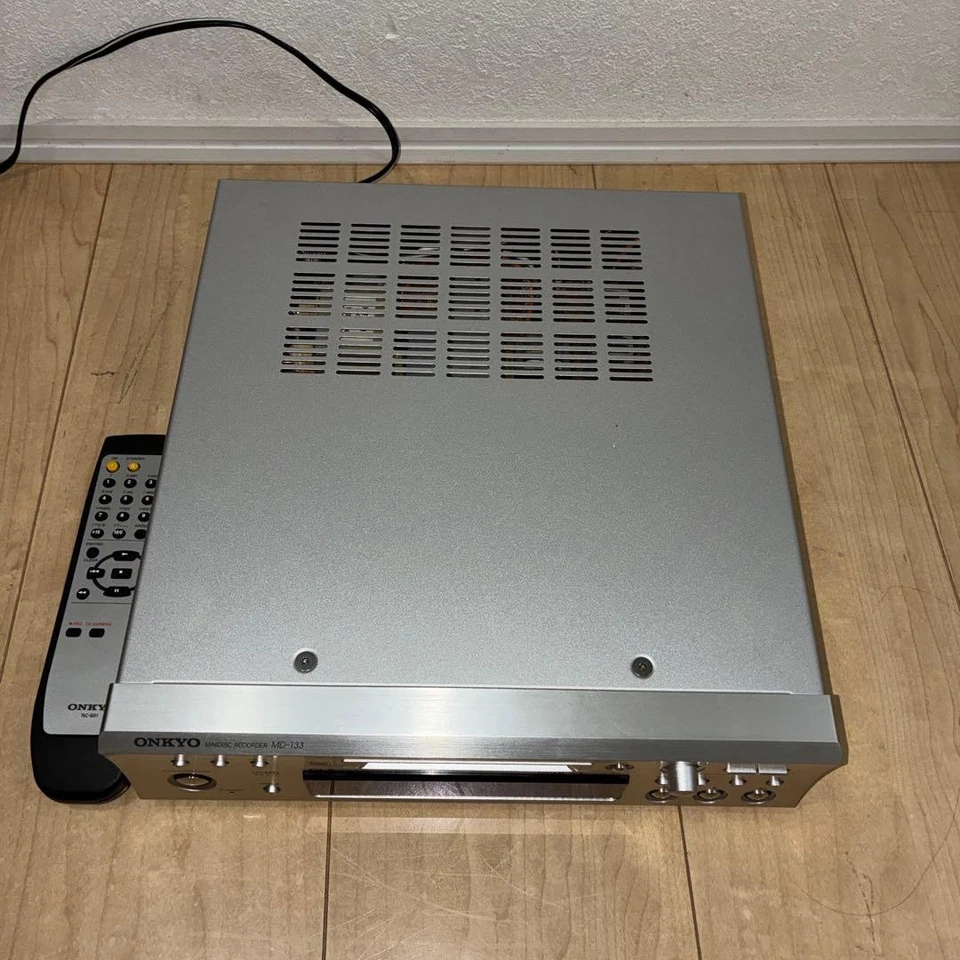 Junk ONKYO MD-133 Hi-MD Mini Disc Recorder Silver High Speed MDLP Japan g115 - Image 2 of 4