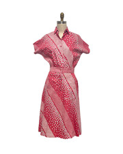 1940s RED  WHITE NOVELTY PRINT DRESS  VINTAGE 1940s RED COTTON DRESS