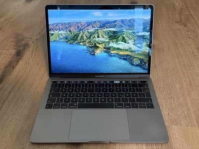 Apple MacBook Pro 13'' Retina (Late 2017)   16 GB RAM   1 TB SSD   Space Gray