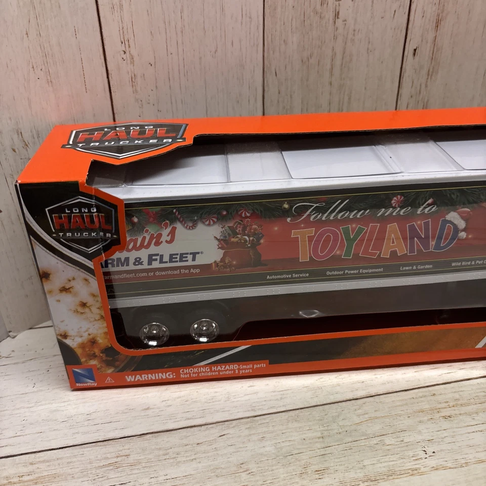 NEW RAY BLAINS FARM & FLEET TOYLAND 2022 PETERBUILT SEMI TRACTOR TRAILER NEW - Image 2 of 4