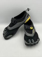 Body Glove 3T Barefoot Max Beach Pool Water Shoes Black Men  s Size 8 Good Cond