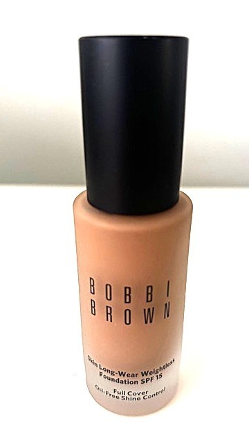 Bobbi Brown Skin - Longwear Foundation in Cool Honey SPF 15 $57 Retail