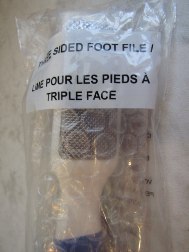 AVON THREE-SIDED FOOT FILE FOOTWORKS NIB SEALED - Picture 2 of 3
