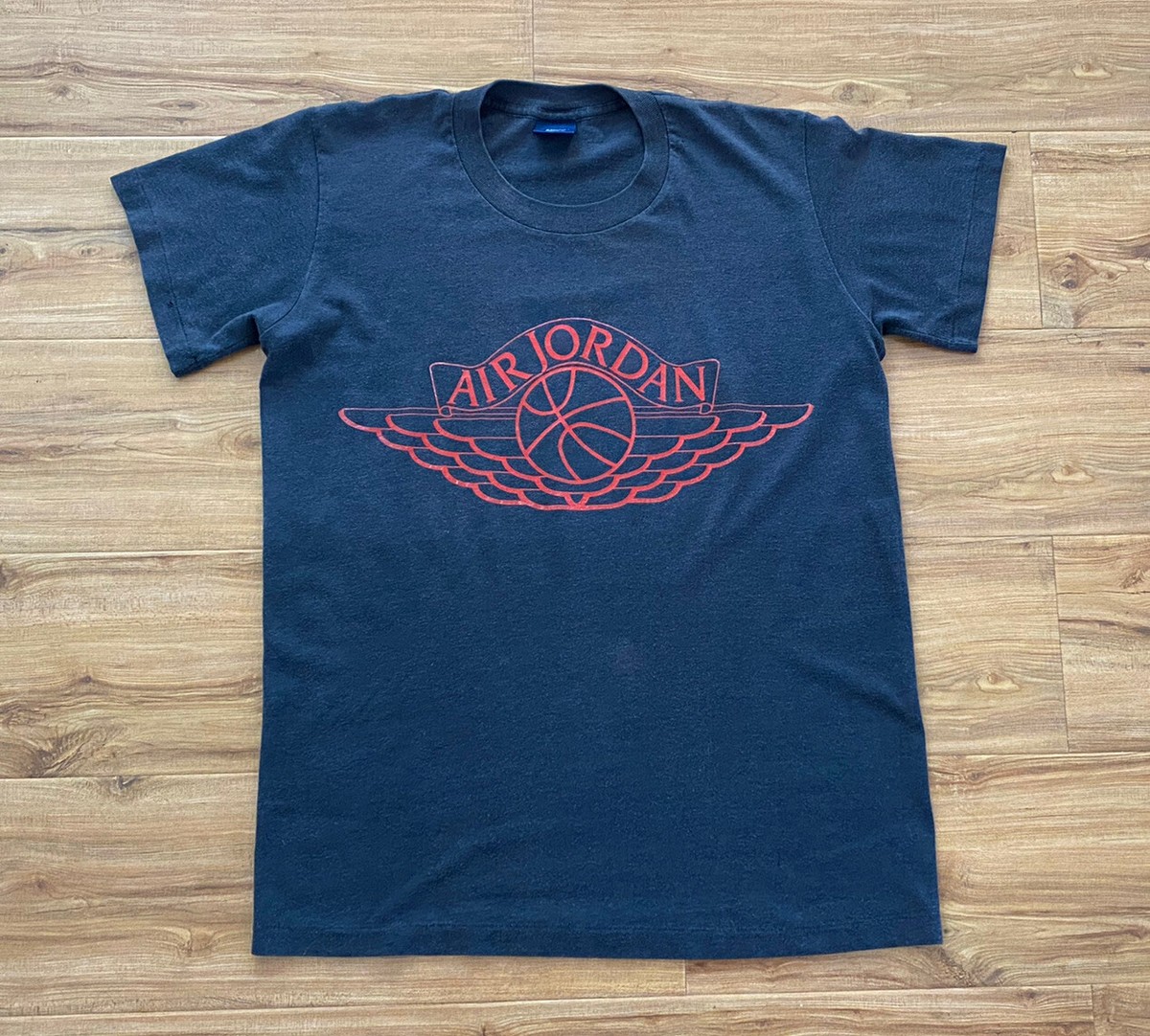 Vintage 80s Jordan Wings Logo T-Shirt Black Size Medium Nike 