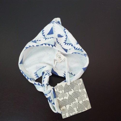 Kate Quinn Elf Hat- Newborn Size - Organic Cotton Blue Picnic Quilt Pattern NWT - Picture 3 of 6