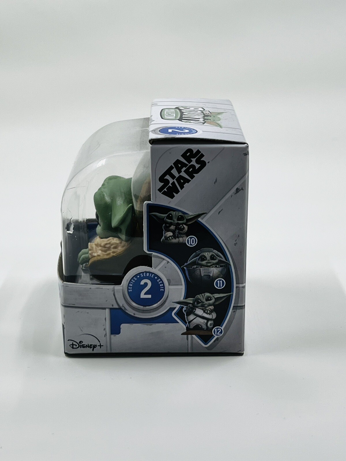 STAR WARS The Mandalorian The Child Vinyl Figure - Bounty Collection Helmet Hide Edition