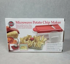 NIB Norpro MICROWAVE POTATO CHIP MAKER Healthy Kitchen Prep Red