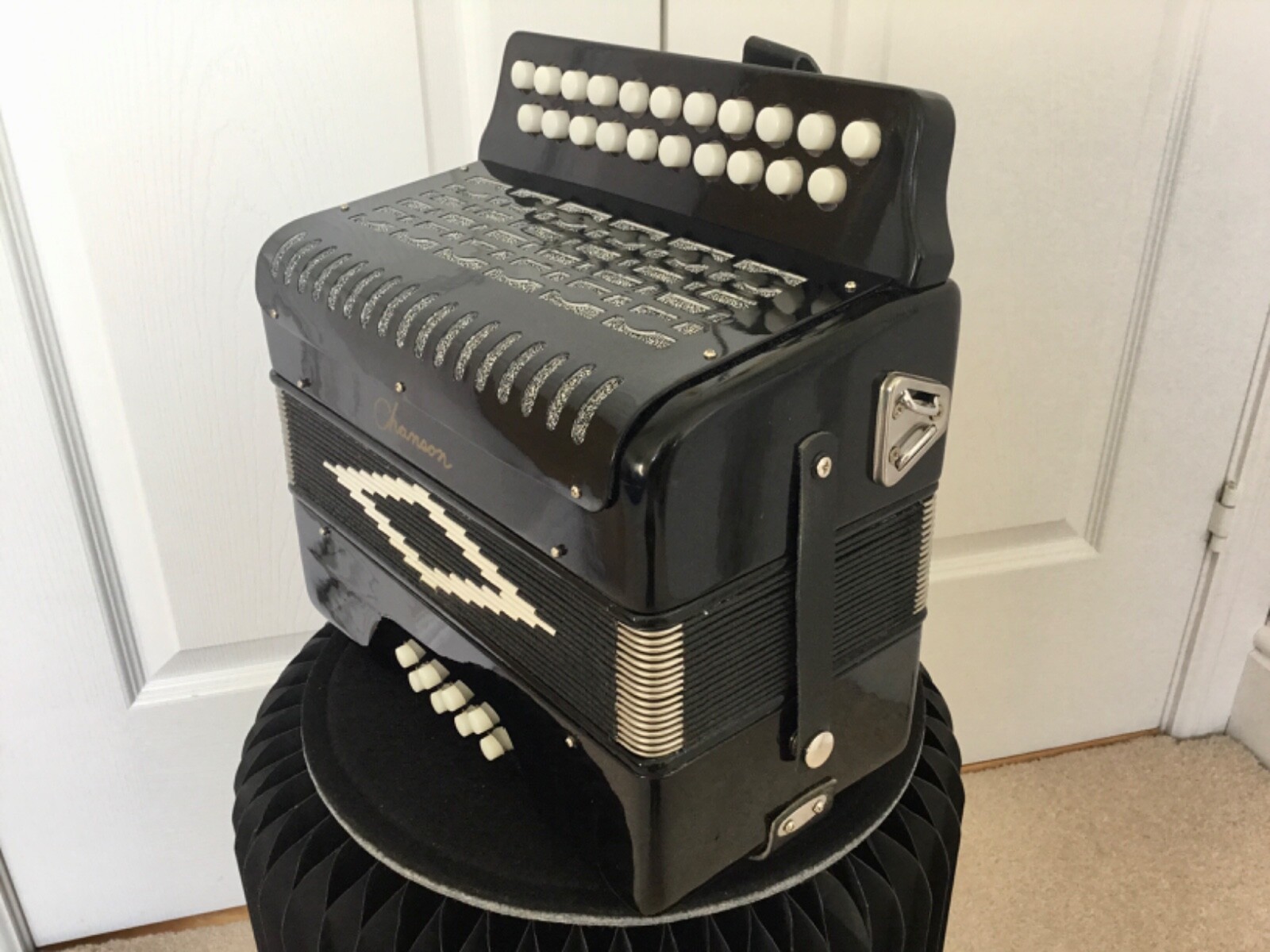 Accordion / Melodeon B/C Tuning Great condition * In tune * Plays