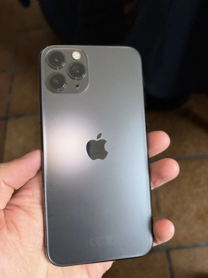 iPhone 11 Pro - 512 GB - SBLOCCATO - GRADO MOLTO BUONO - BATTERIA 82% - Immagine 2 di 4